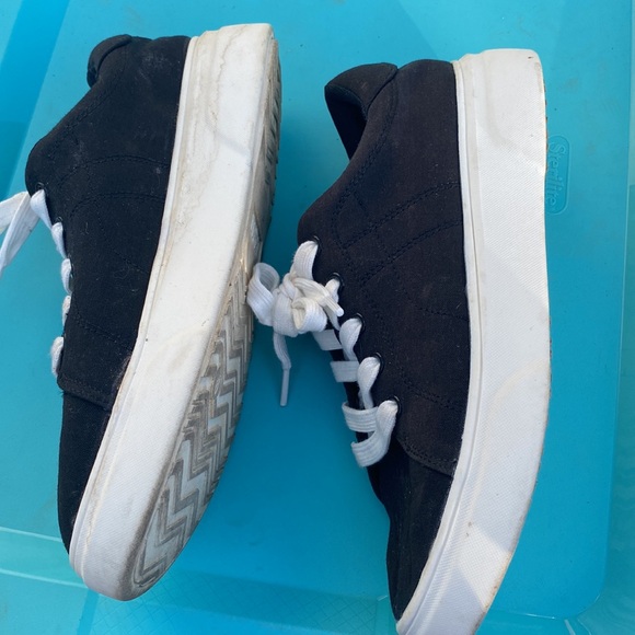 Black platform sneakers - Picture 3 of 9